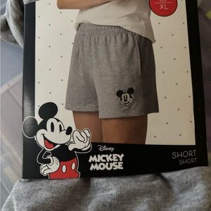 Disney Mickey Mouse Women's Gray Shorts XL 16 - 18 Embroidered Elastic Waist